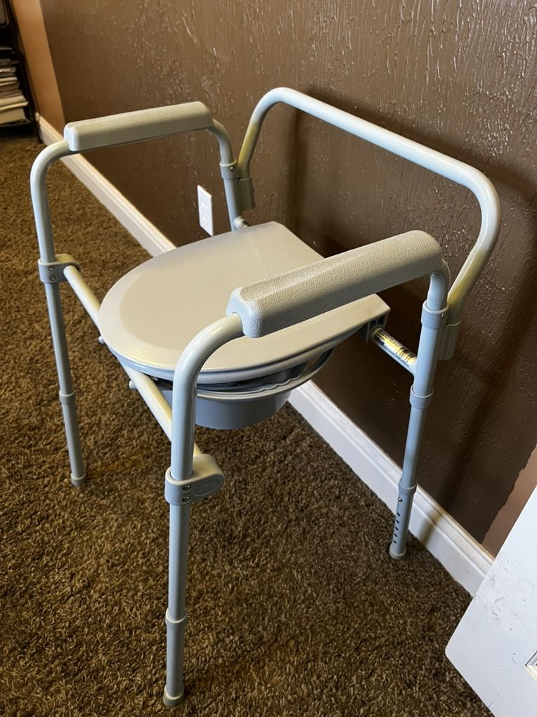 Portable Toilet Commode