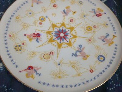 Vintage Heinrich Christmas plate