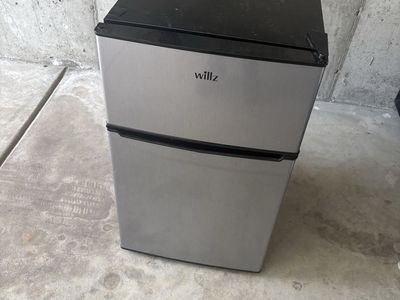 Willz Mini Fridge with Freezer Compartment, Silver, Compact Refrigerator