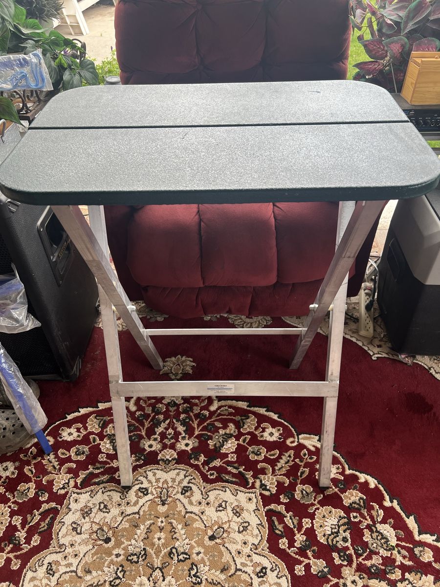TABLE WORKS Ringside Dog Grooming Table