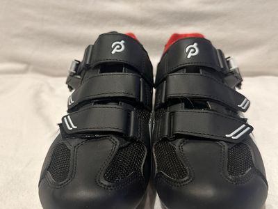 Peloton EU 41 or men’s size 9 lightly used cycling shoes with delta clips