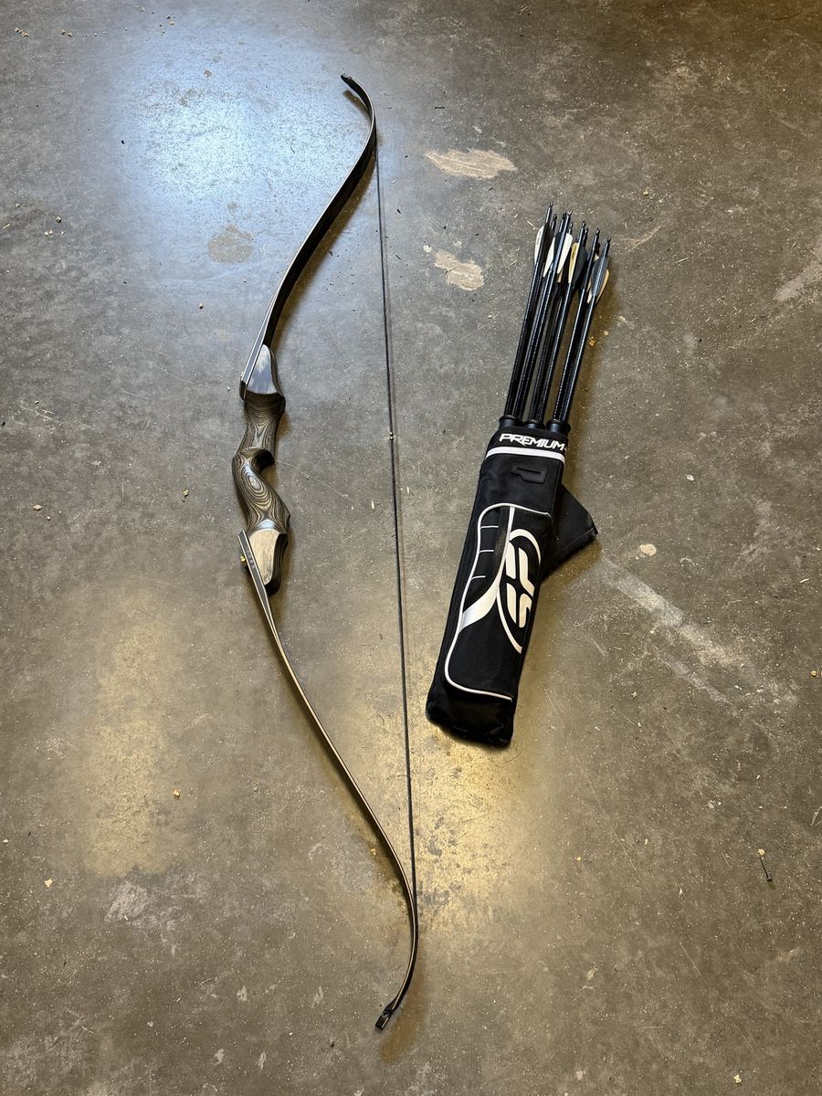Recurve bow