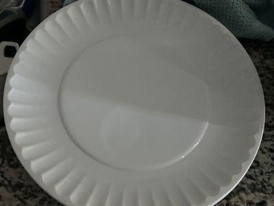 Plastic plates
