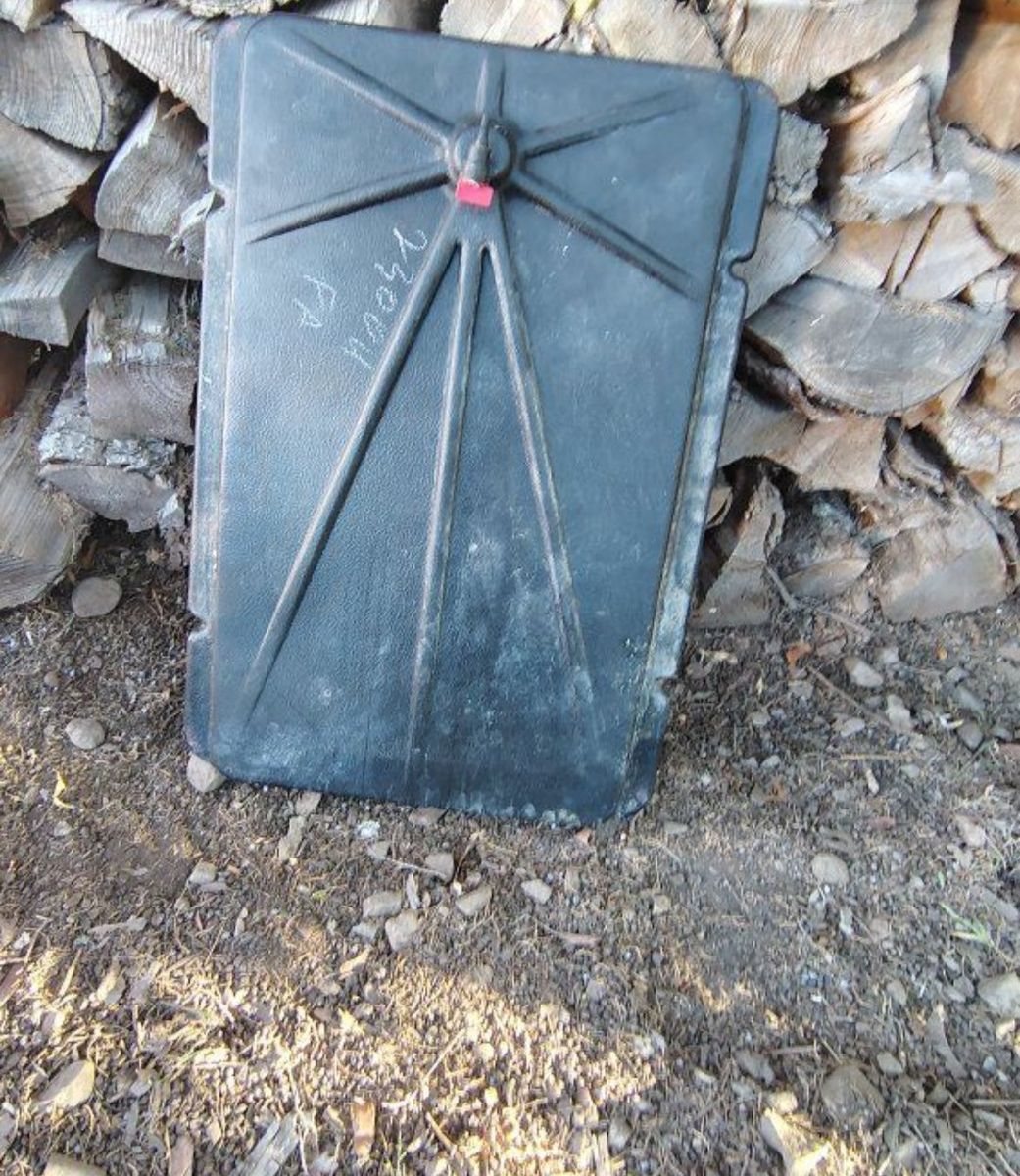 Main image 12