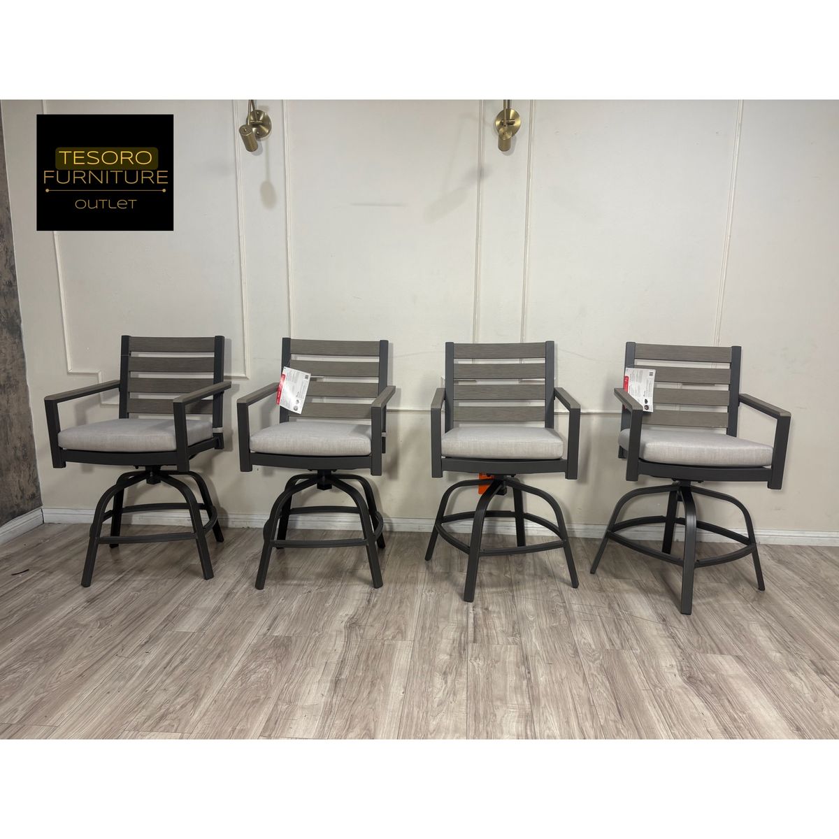 NEW COUNTER HEIGHT BAR STOOLS AMAZING DEAL