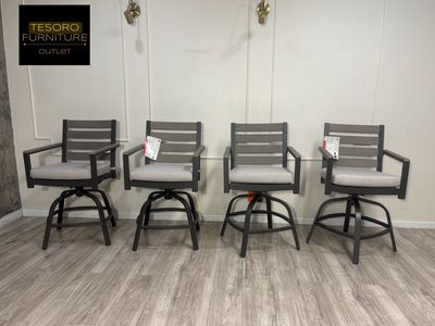 NEW COUNTER HEIGHT BAR STOOLS AMAZING DEAL
