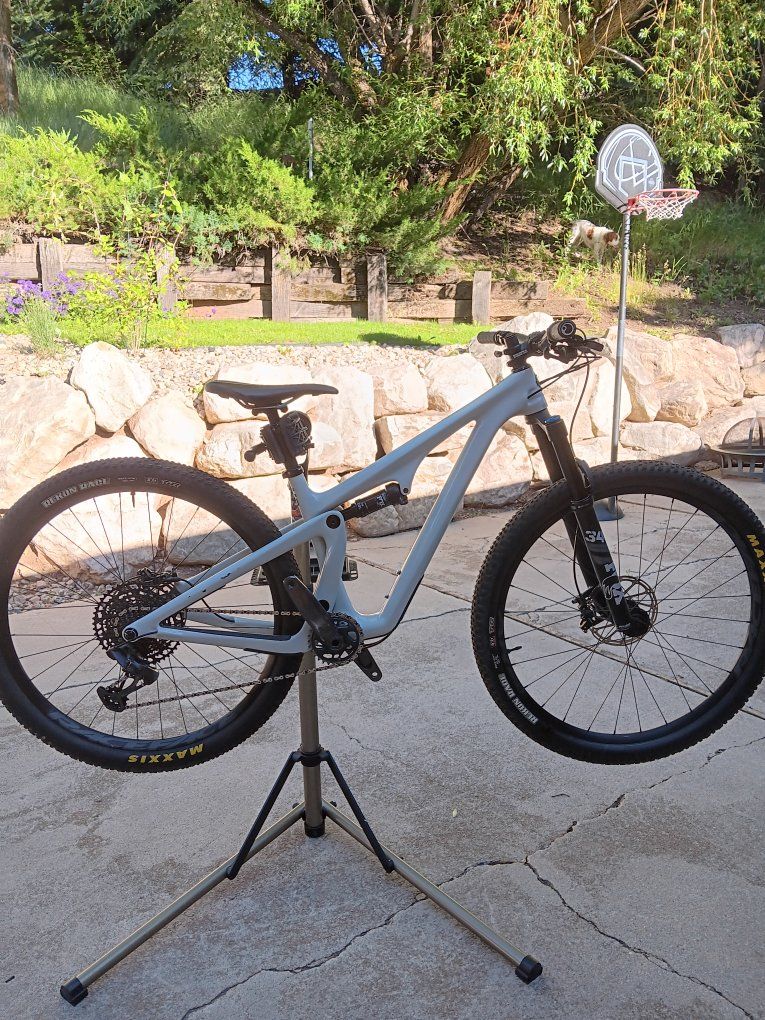 Yeti SB 115 (Small)