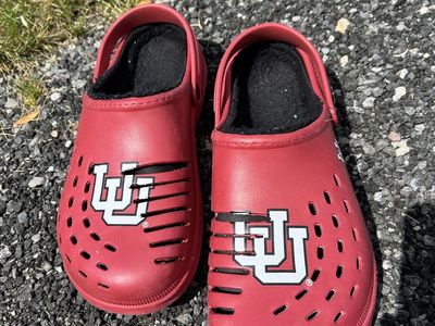University of Utah Utes Fleece-Lined Clog Slippers Red Men's XL 13-14