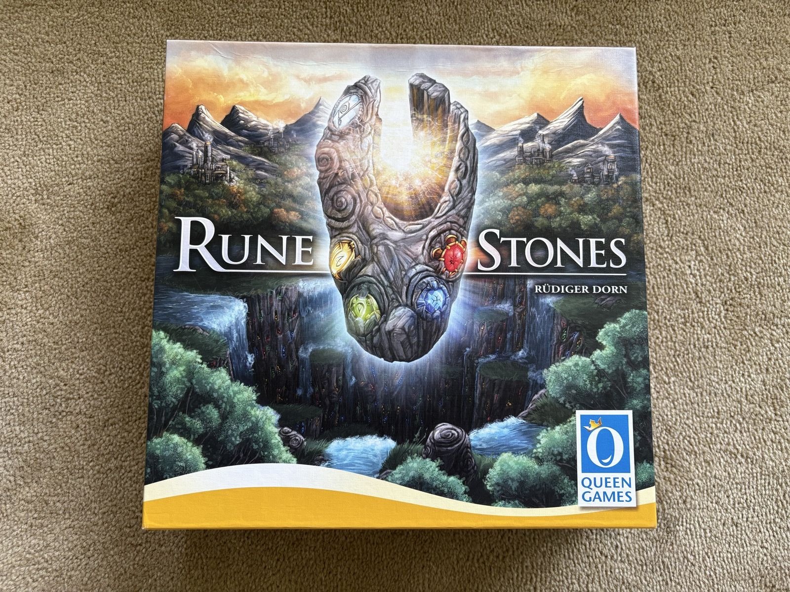 COMPLETE/NEW Rune Stones Board Game