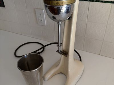 Vintage Hamilton Beach Drinkmaster Milkshake Malt Mixer Maker Chrome Cream Works. Vintage