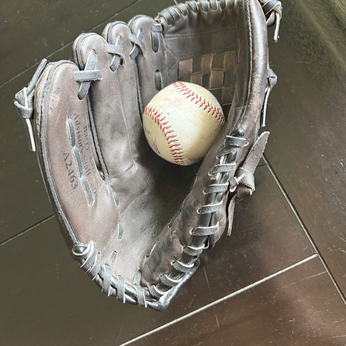 Wilson Barry Larkin 11” Baseball Glove Lefty