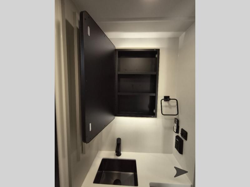 Main image 15