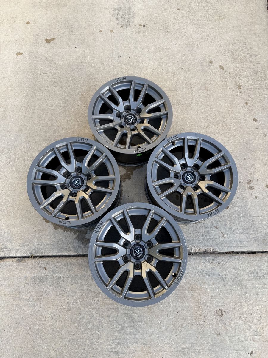Icon Vector wheels 17x8.5  6x139.7 (6x5.5) set of 4