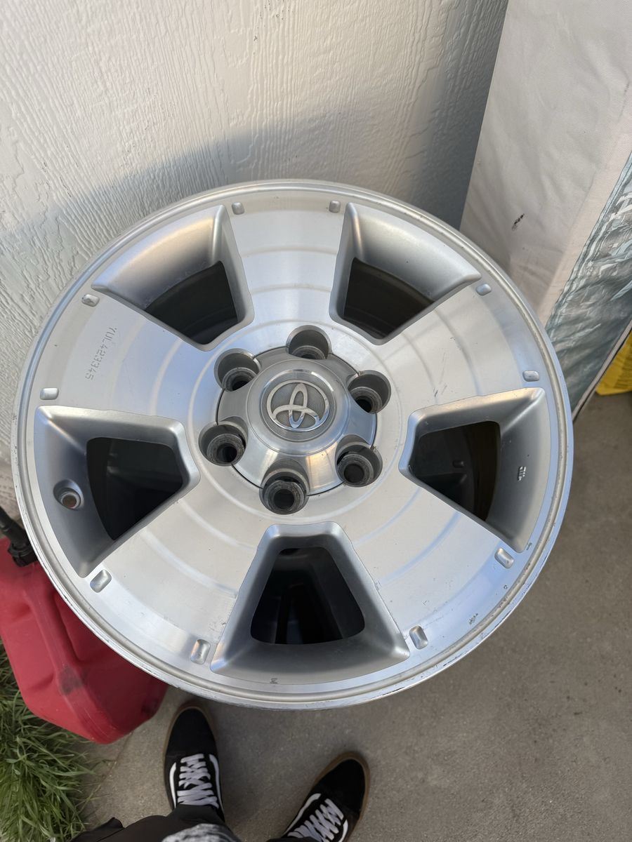 2nd gen Toyota Tacoma wheels
