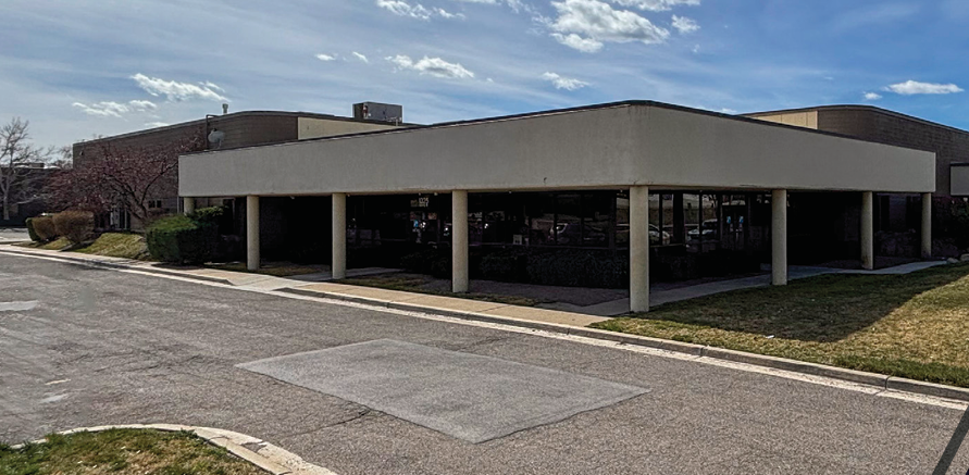 For Lease: 19,782 SF Office/Warehouse near Redwood Rd. and SR-201