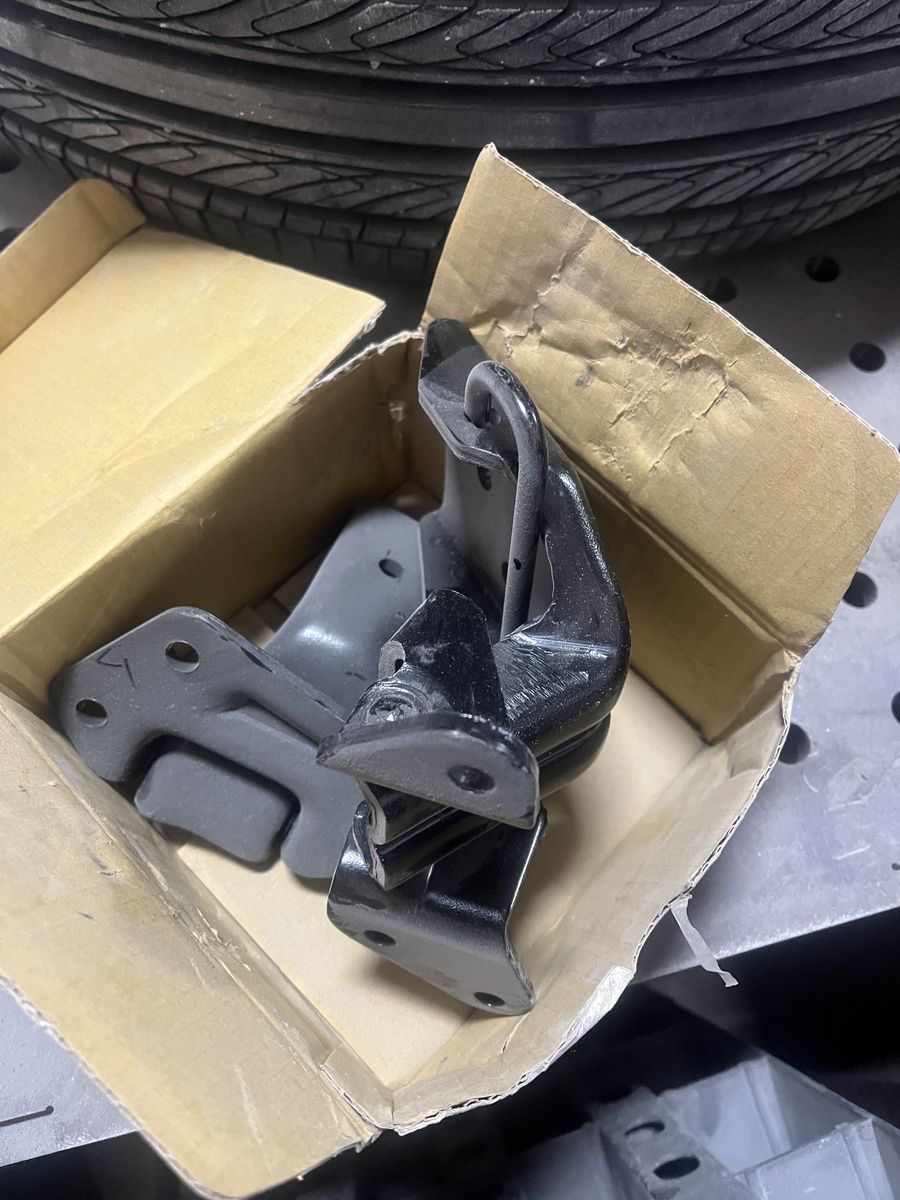 1967 Ford Mustang door hinges