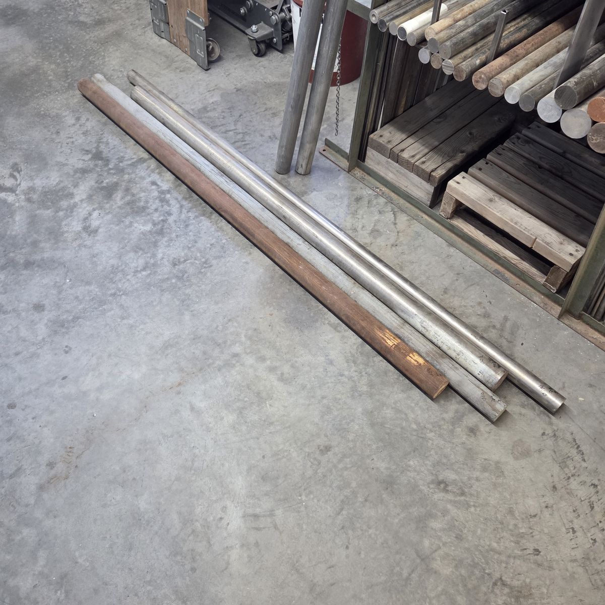 Brass, Stainless and Cold rolled steel round bar