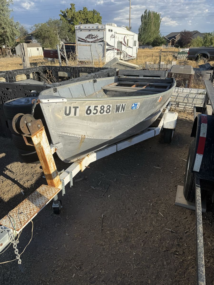 12 ft Aluminum Fishing Boat with Motor & Trailer