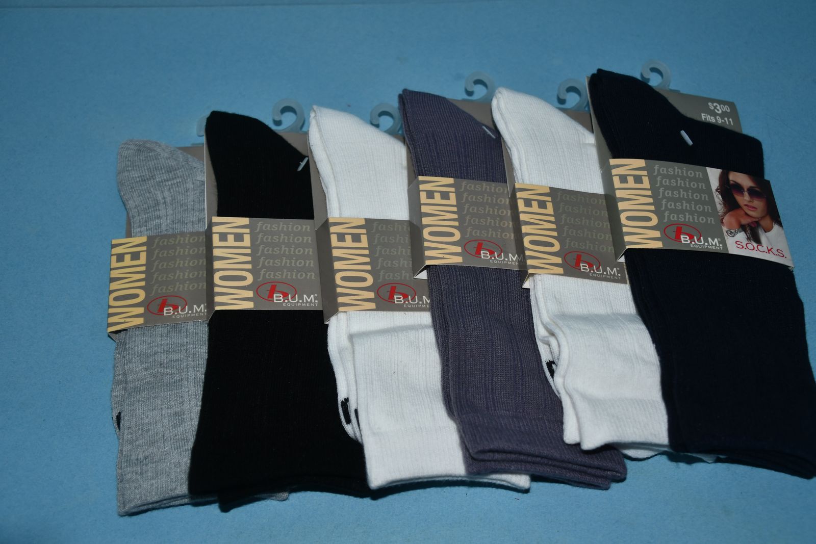 6 NEW PAIRS WOMEN'S SOCKS ~ FITS 9-11 ~ BLACK, WHITE & GRAY ~ ALL FOR $10