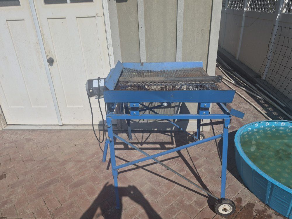 Soil Sifting Machine