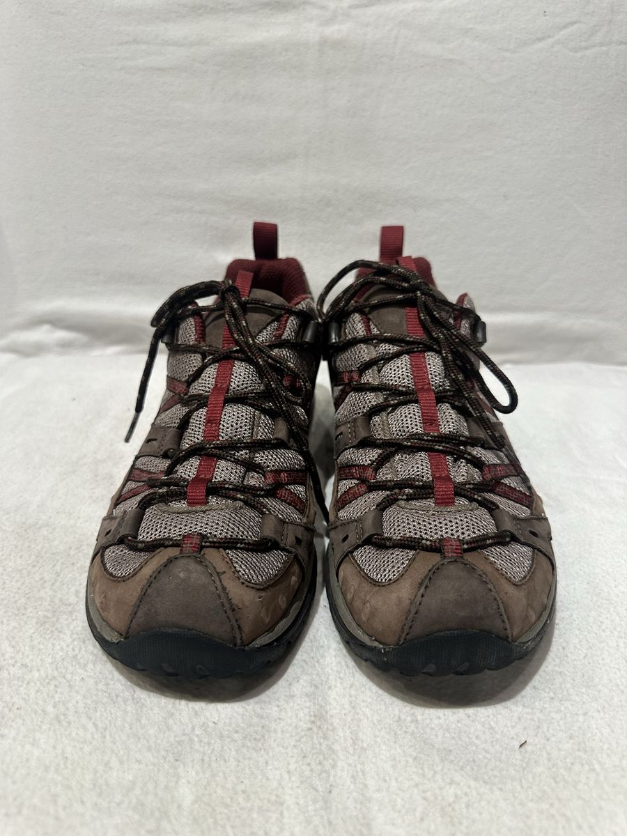 Merrell women’s size 10 beige/Brown with burgundy trim WP leather/mesh hiking shoes