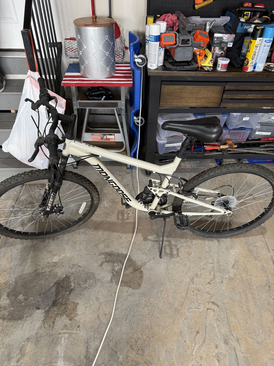 Mongoose Major 26" Mountain Bike