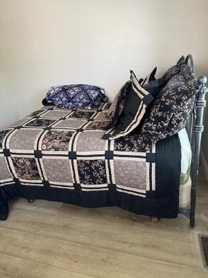 Twin Bed Mattress – Clean, Good Condition