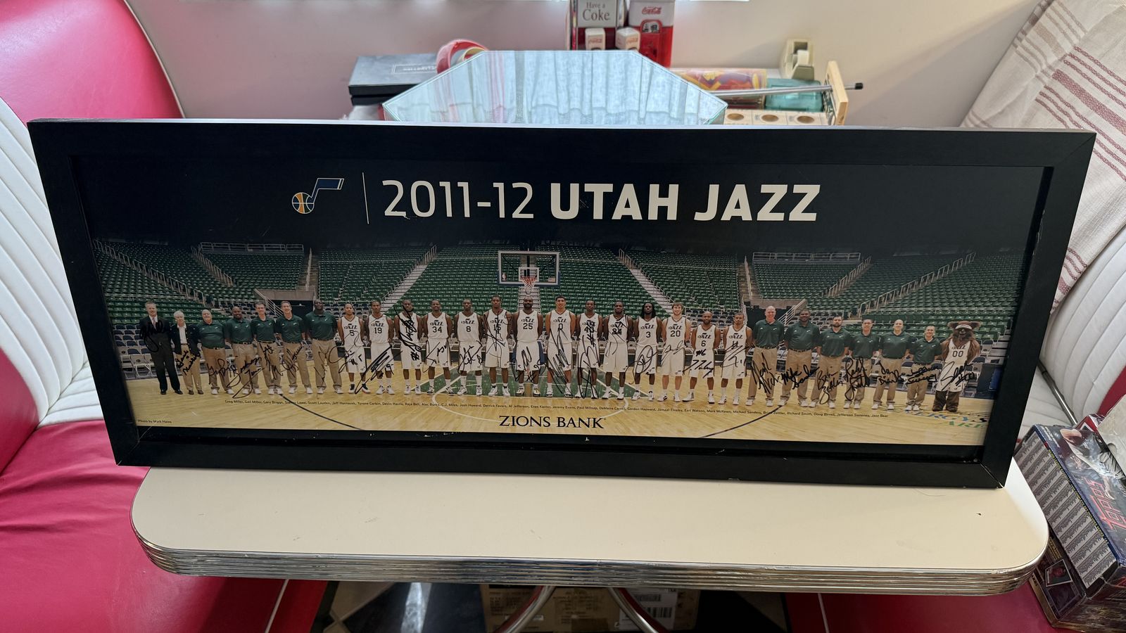 2011-2012 Utah Jazz Signed Photo - Full Team and Staff
