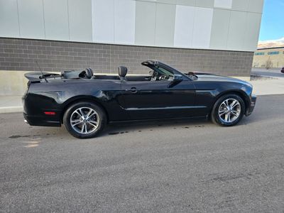 2014 FORD MUSTANG Premium
