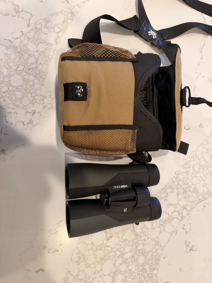 Vortex crossfire 10 x 50 HD with Carrying Case and Harness Strap