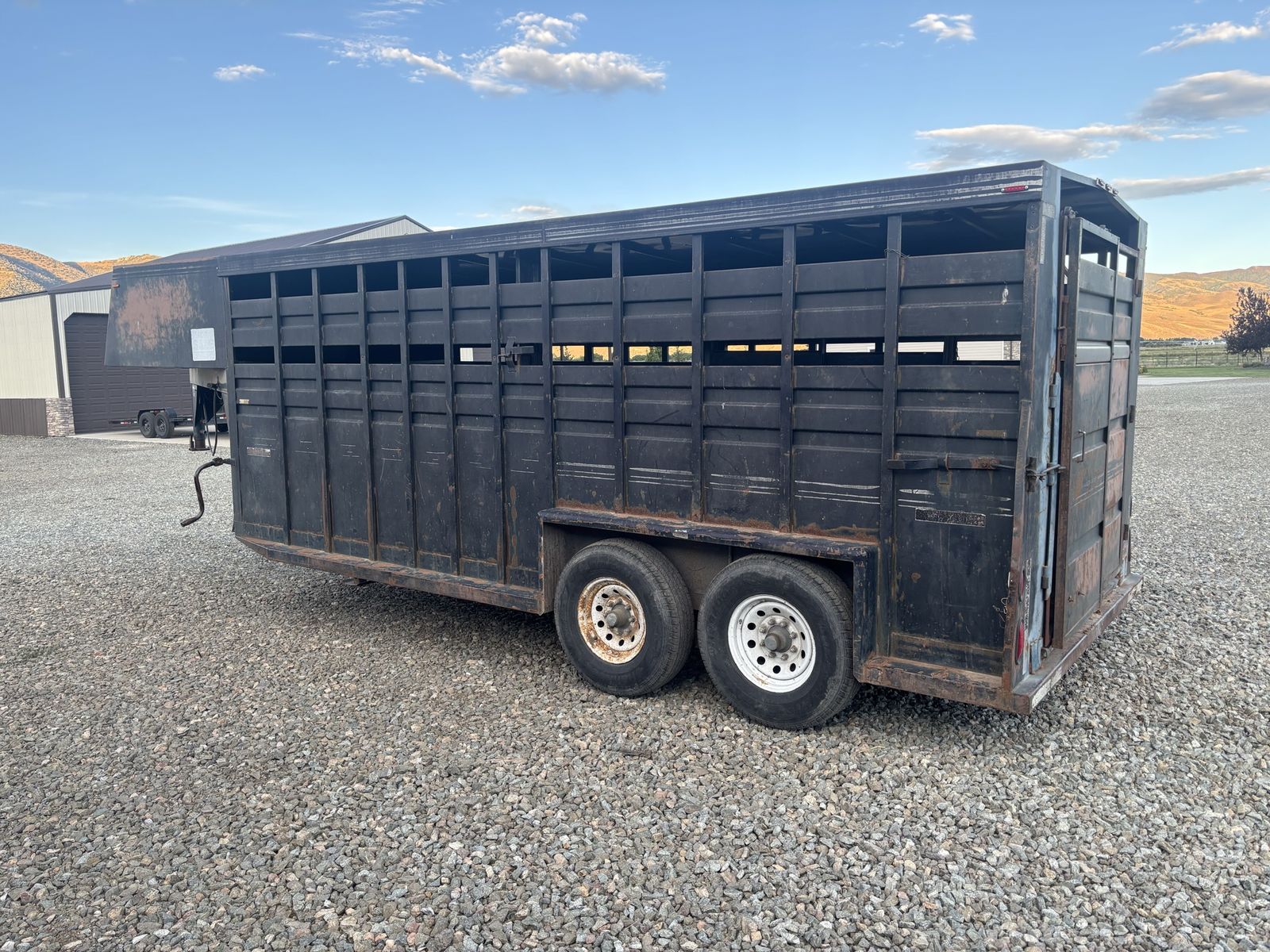 18 foot stock trailer
