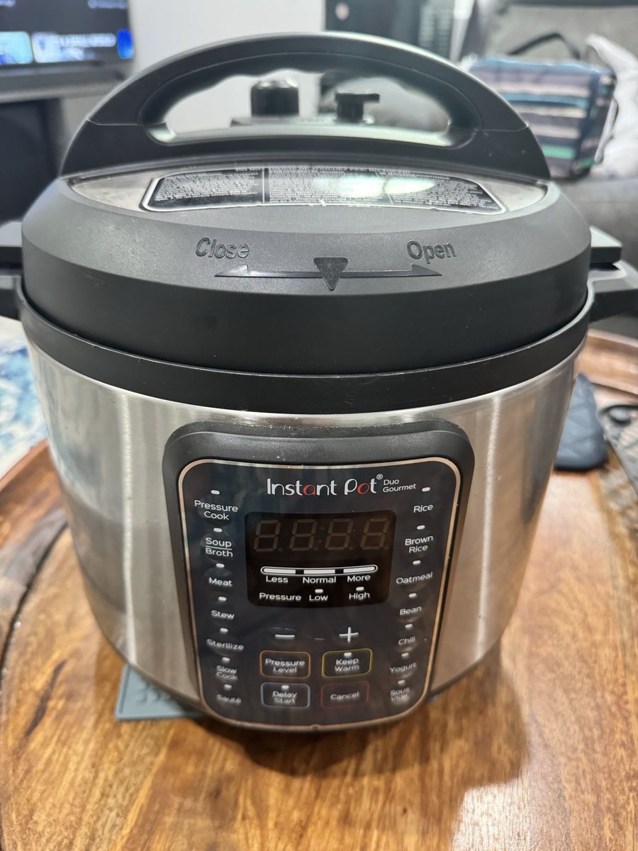 Instant Pot Duo Gourmet 60 Electric Pressure Cooker 6 Quart Stainless Steel