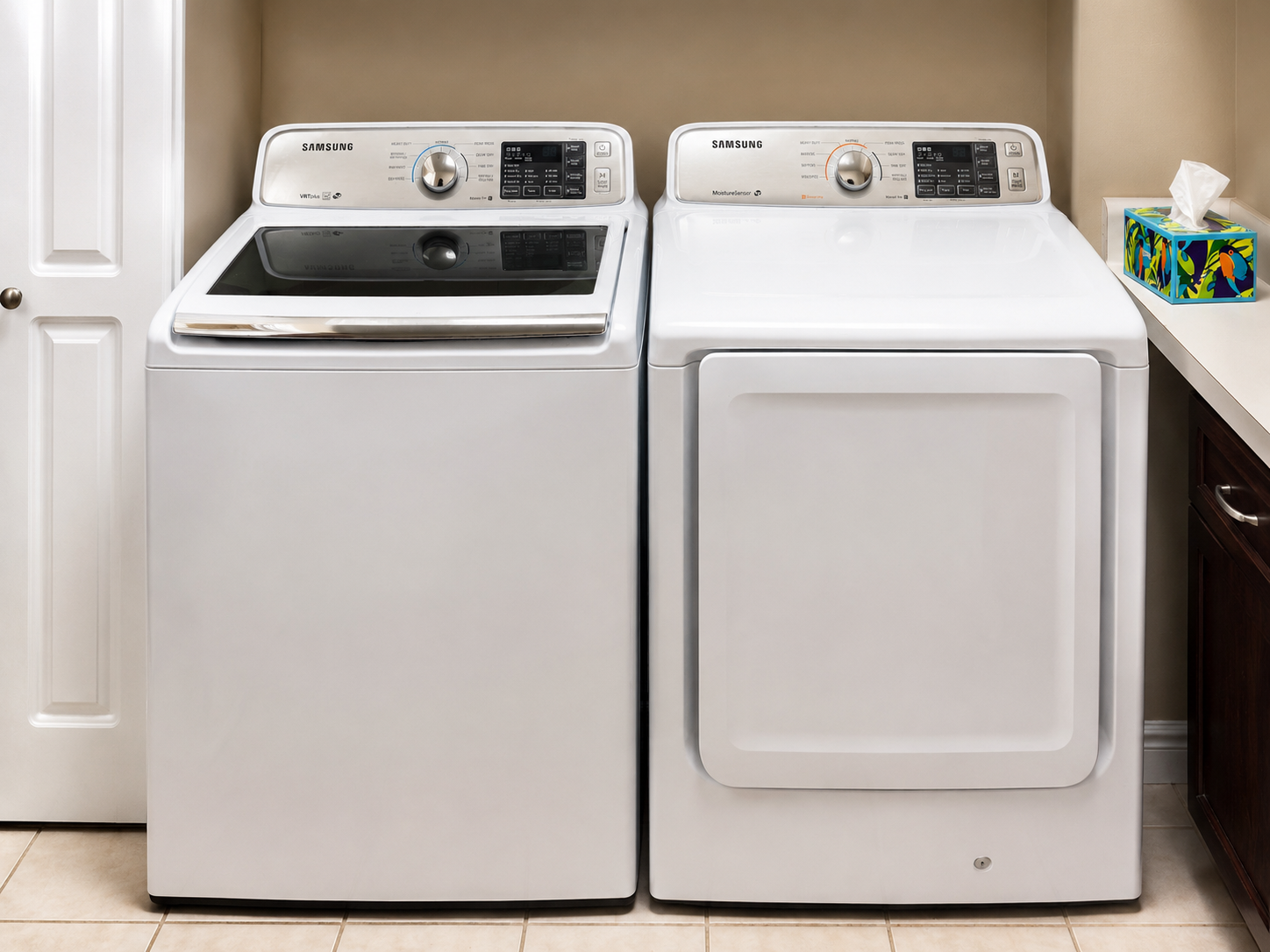 Samsung Washer & Dryer Set – Like New – Top Load Washer w/ Glass Lid & Moisture Sensor Dryer
