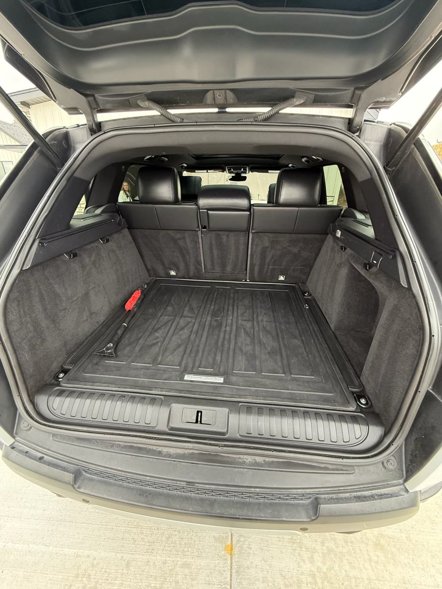 Main image 6