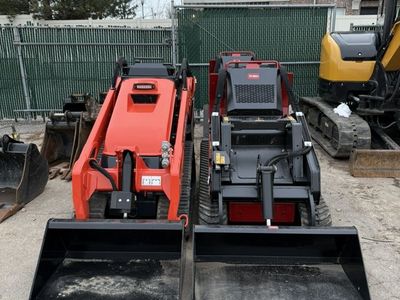 Mini Track Skids 4 Rent! 36 Inches or 44 Inches with Big Bucket. Stand on CTL