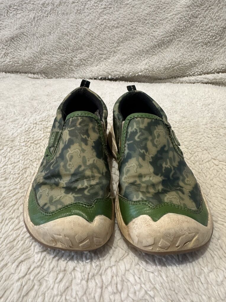 Keen Toddler Size 11 Green Slip On Hiking Shoes