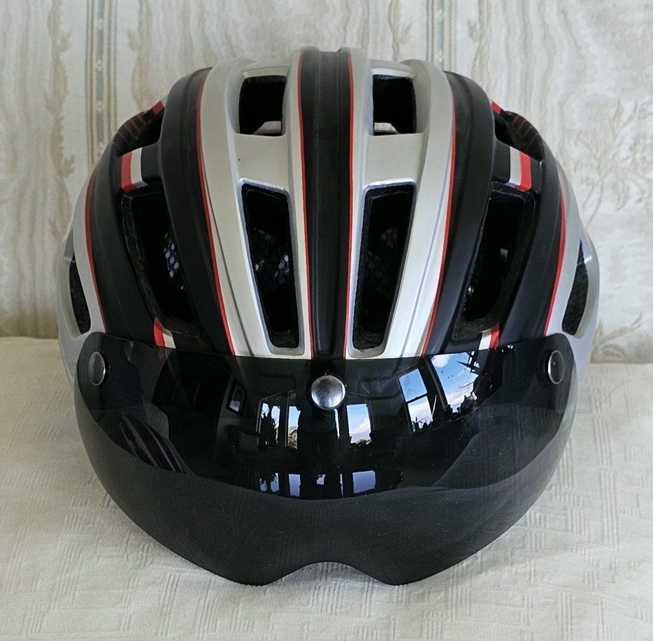 FUNWICT HT-22 Cycling Helmet, Size 57-62cm, Black/Silver/Red with Removable Visor