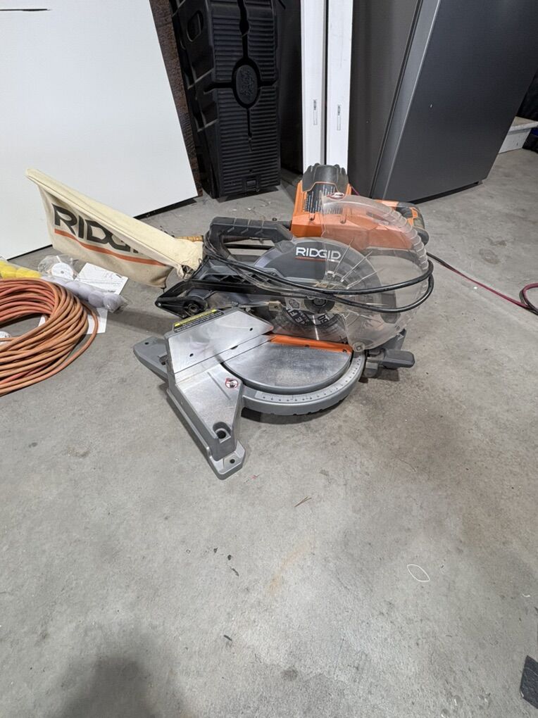 Ridgid Miter Saw