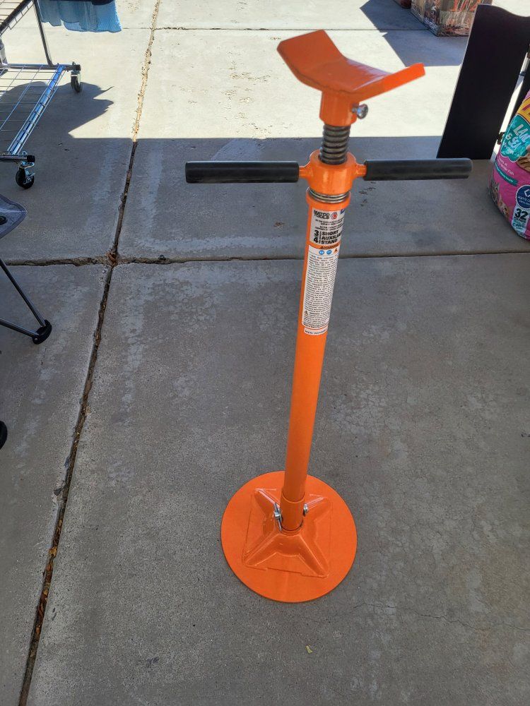 3/4 Ton Matco Short Auxiliary Stand 
Qty-1
