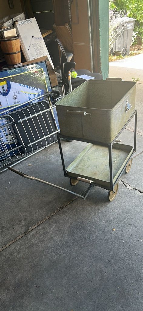 GALVENIZED METAL ROLLING PARTY BUCKET BAR CART