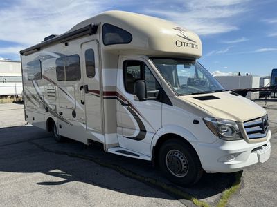 2018 Thor Citation 24SJ Class A Motorhome with only 4,000 miles