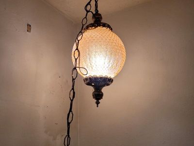 WORKING Antique glass hanging lamp with chain