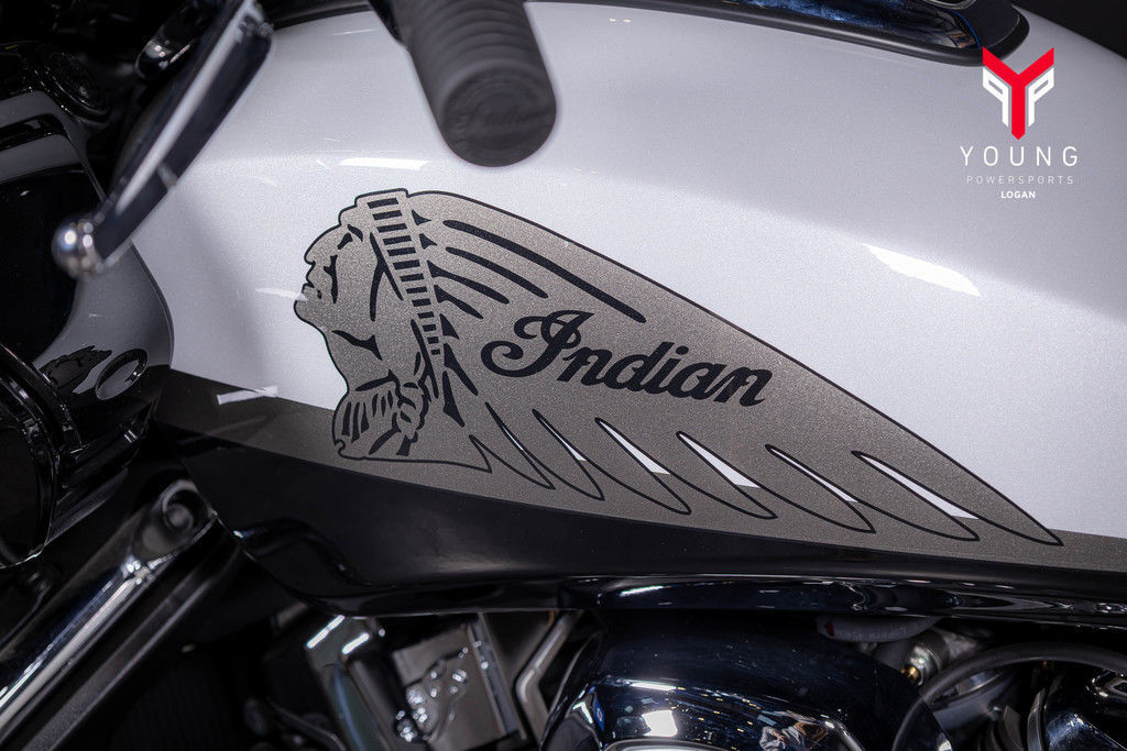 2025 Indian Motorcycle® Challenger® Limited 112 w/PowerBand Audio Ghost White Metallic with Black M