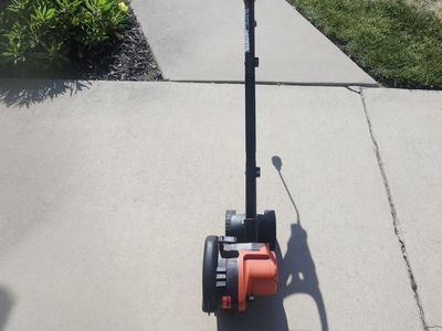 Black and Decker corded lawn edger