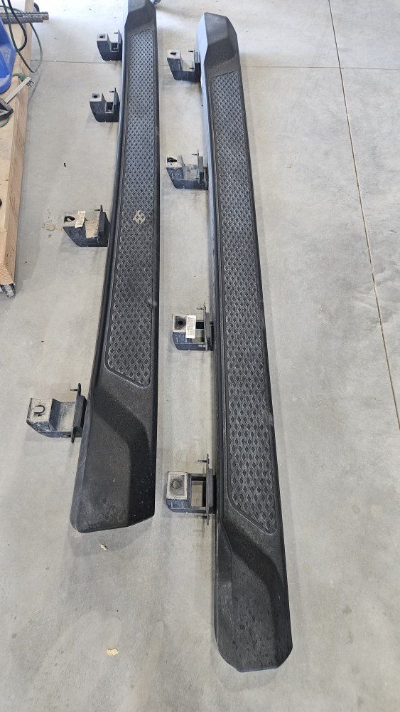 jeep JT gladiator stock rock slider