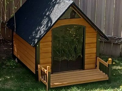 Doghouse