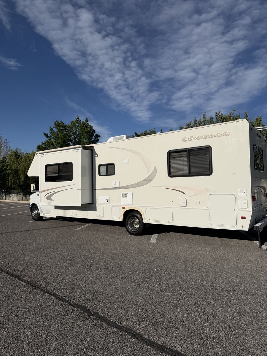 2003 chateau motorhome