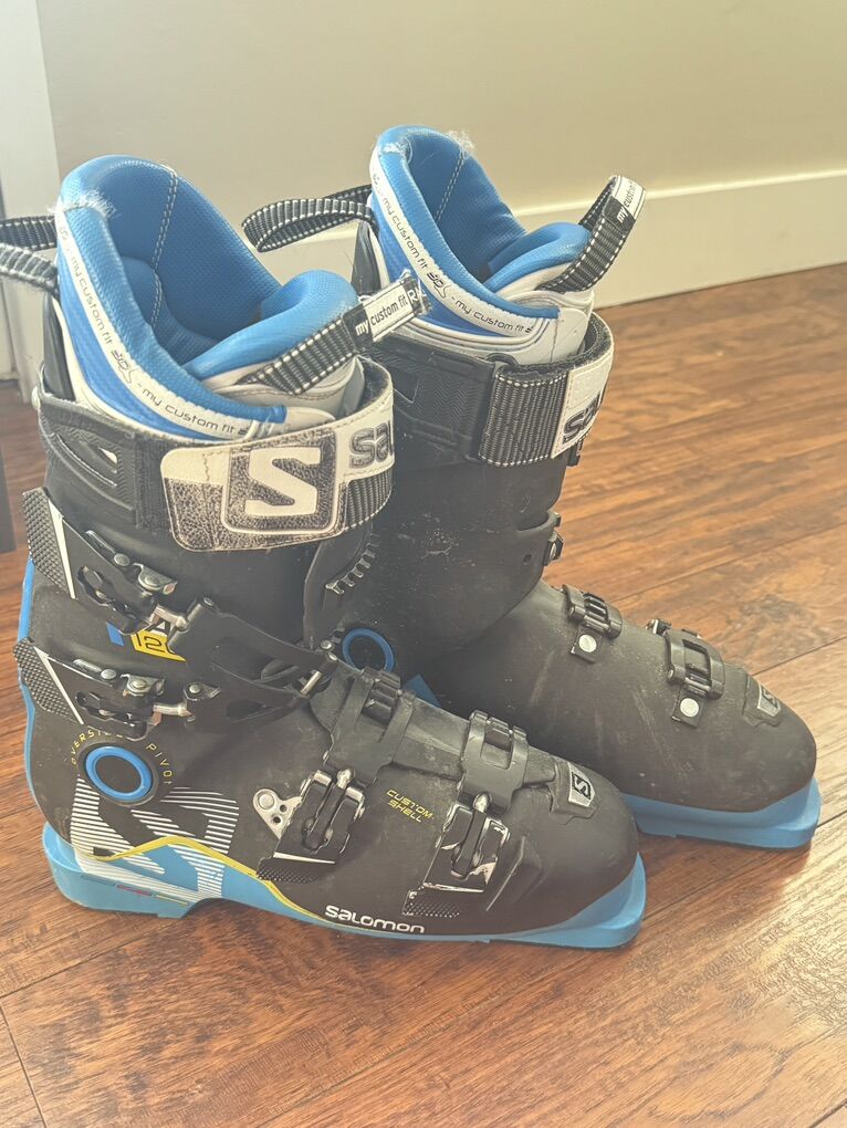 Salomon Ski Boots