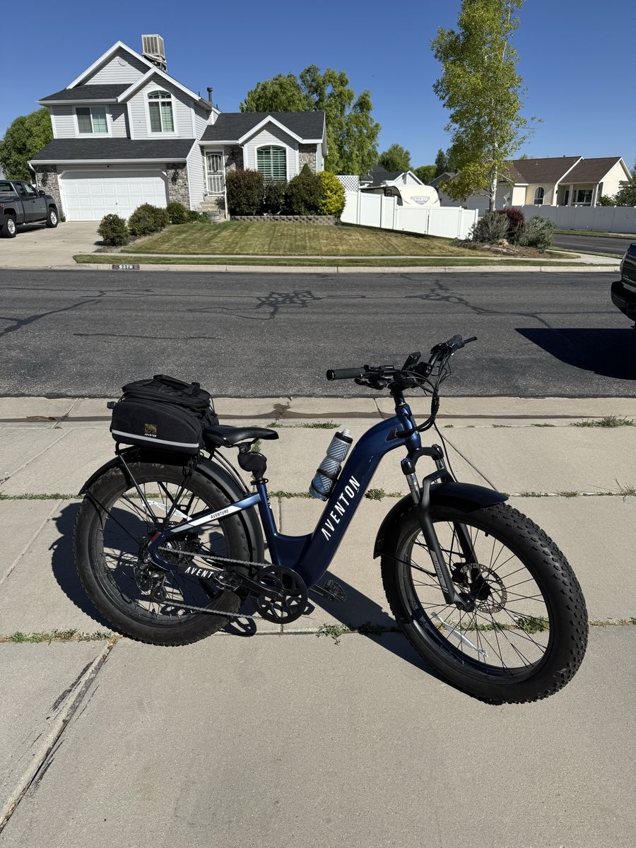 Aventon Aventure 2 - Fat Tire Electric Bicycle, 424 Miles, Excellent Condition