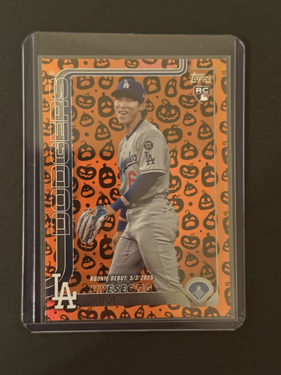 Topps Holiday Hyeseong Kim RC Debut Pumpkin
